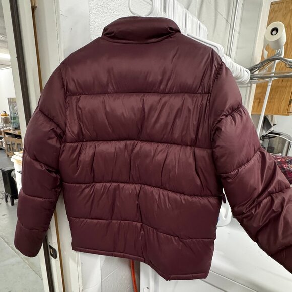 Old Navy Frost Free Puffer Jacket Size Medium - Picture 4 of 12